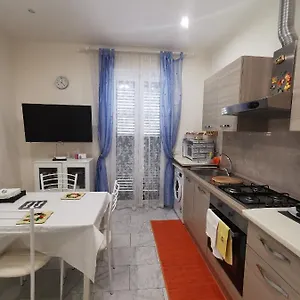 House 2018 Apartament