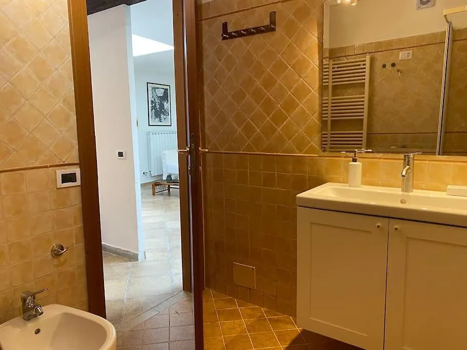 Casetta Indipendente Con Cortile E Parcheggio Rome